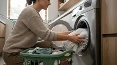 Pesukoneen kiellettyjen asioiden lista: 5 asiaa, jotka pilaavat laitteesi ja vaatekaappisi